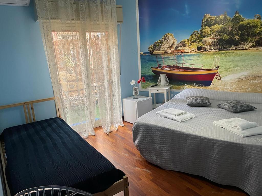 Locami Holiday&Rooms Suite Jolanda Катания Екстериор снимка
