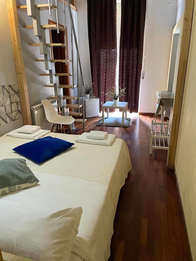 Locami Holiday&Rooms Suite Jolanda Катания Екстериор снимка
