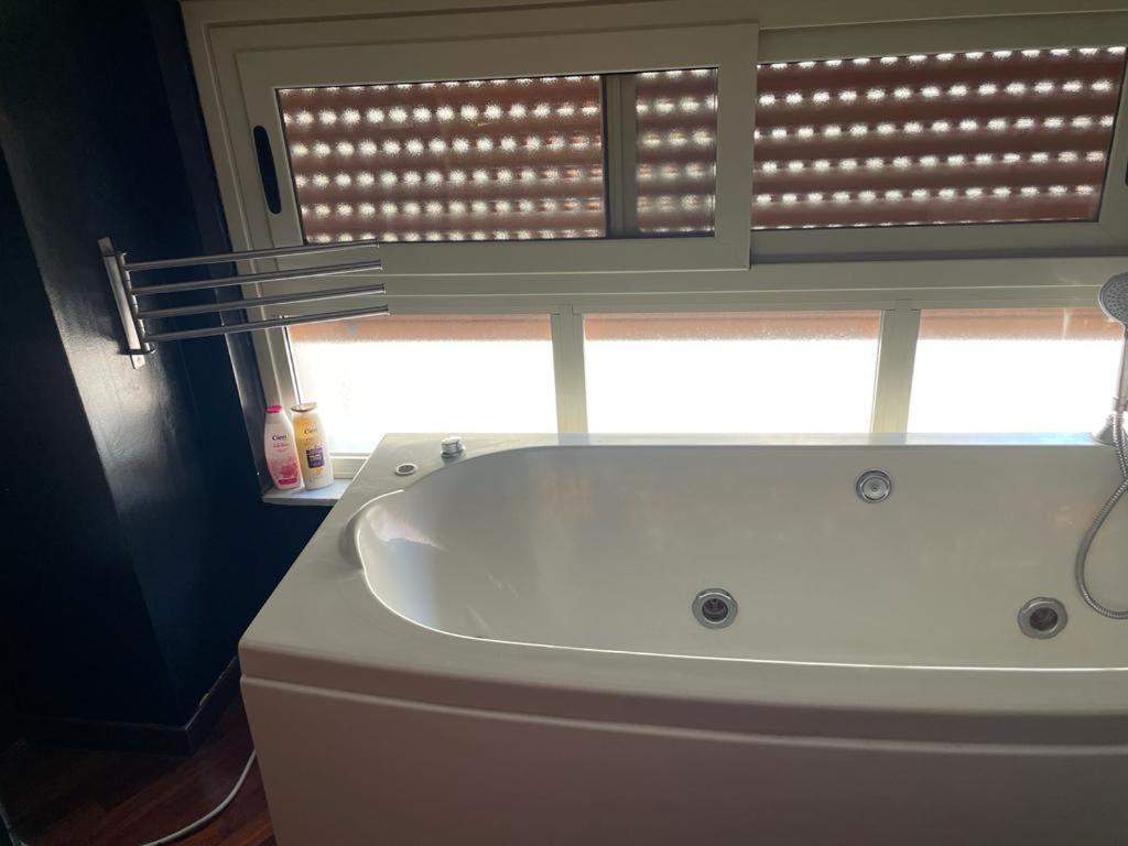 Locami Holiday&Rooms Suite Jolanda Катания Екстериор снимка