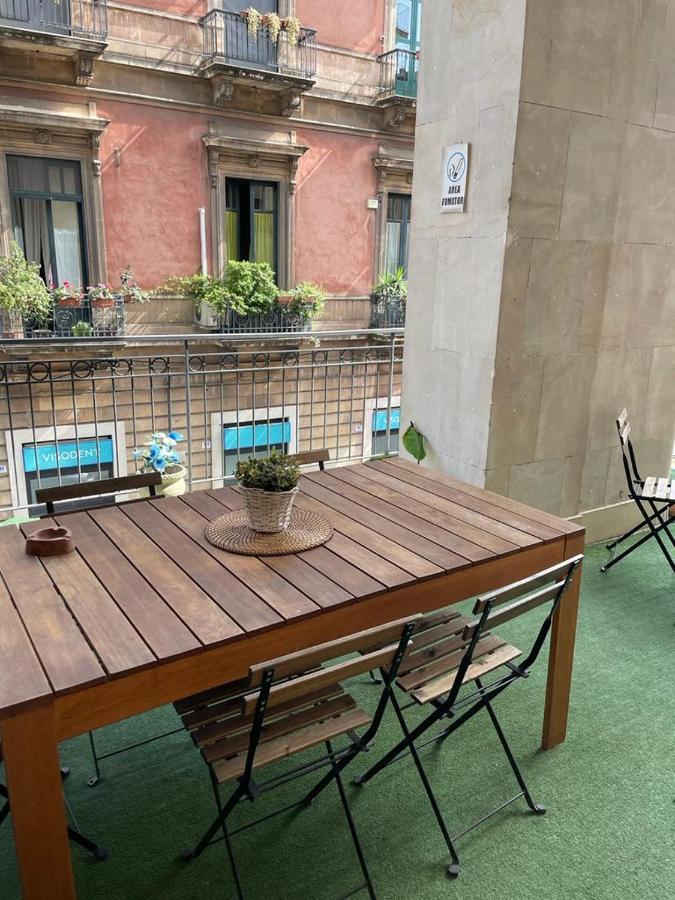 Locami Holiday&Rooms Suite Jolanda Катания Екстериор снимка